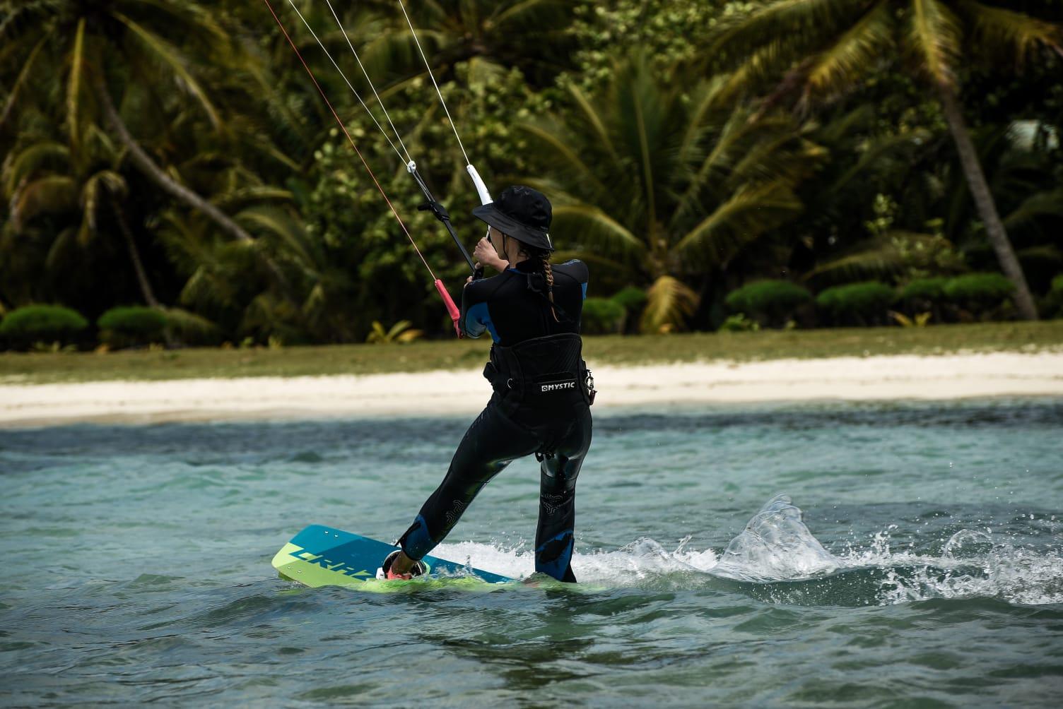 Navigation kitesurf eaux bleues Nord Madagascar